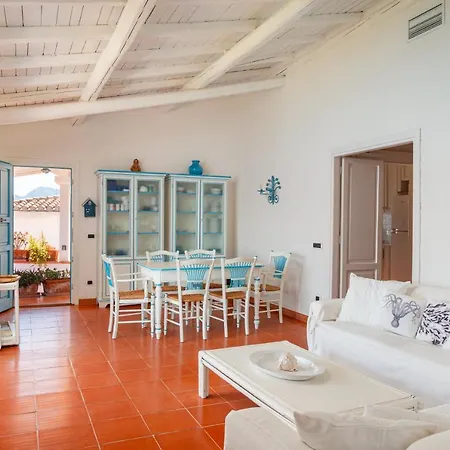 Casa Azzurra Con Terrazza Vista Mare By Wonderful Italy * Golfo Aranci